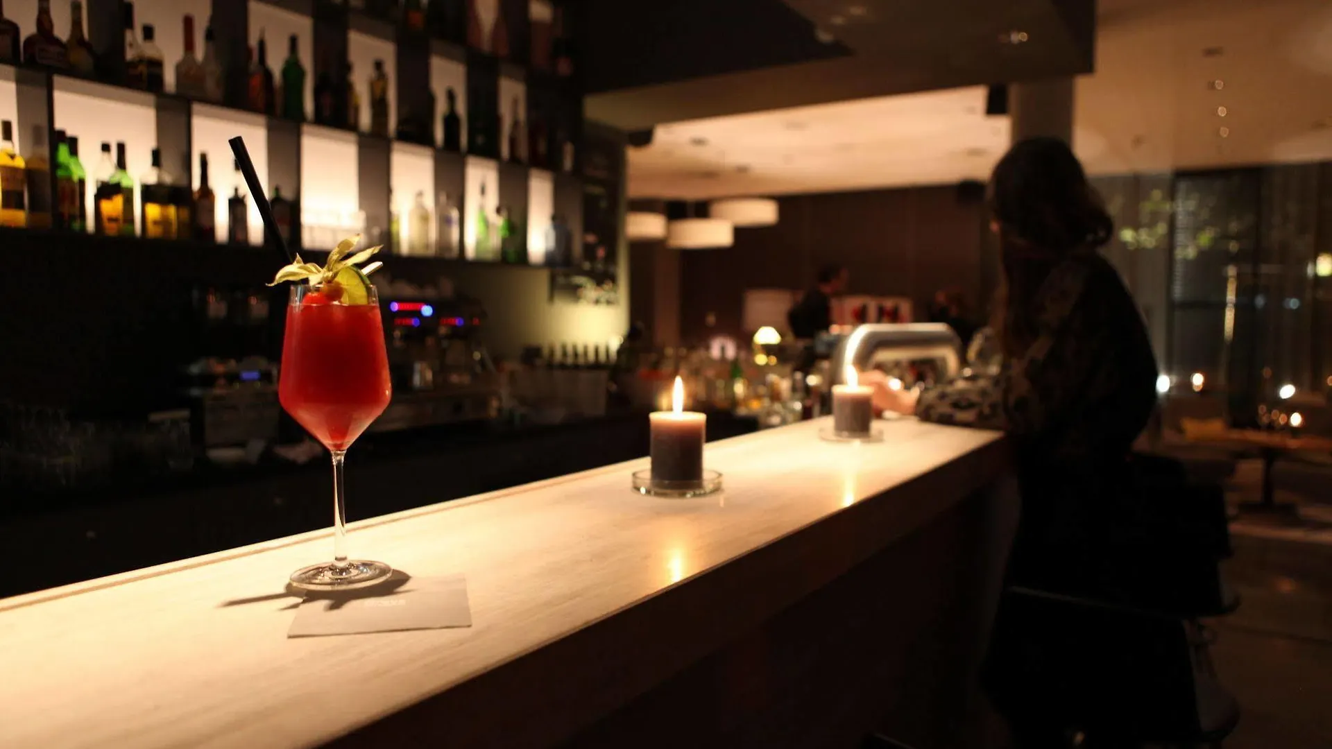 ***  June Six Hotel Berlin City West Almanya