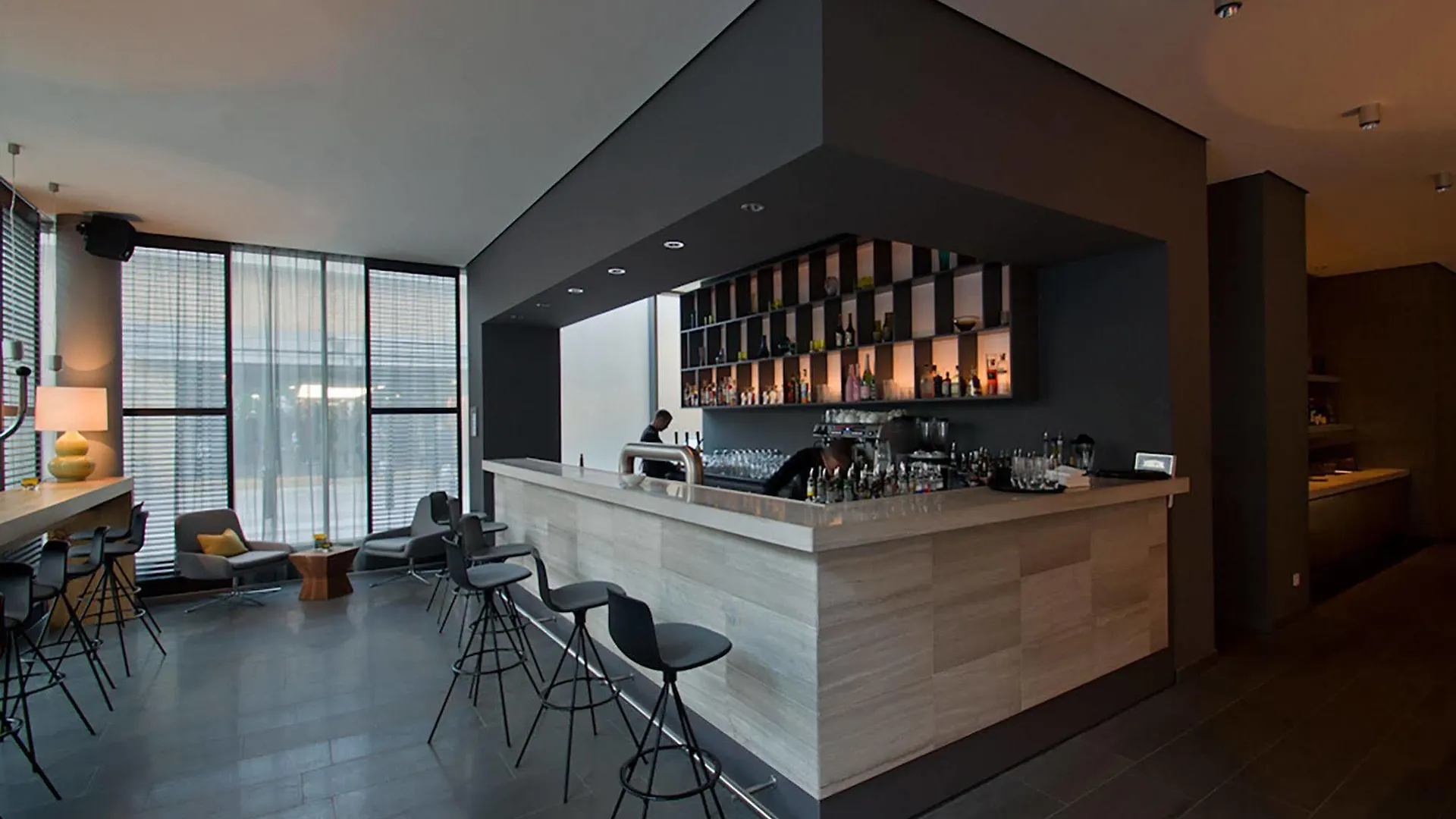 ***  June Six Hotel Berlin City West Almanya